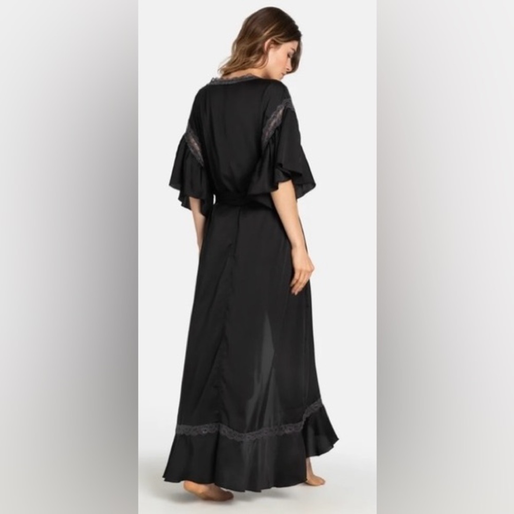 🆕 Free People Intimately Moonbeam Black Ruffle Robe - Picture 2 of 9